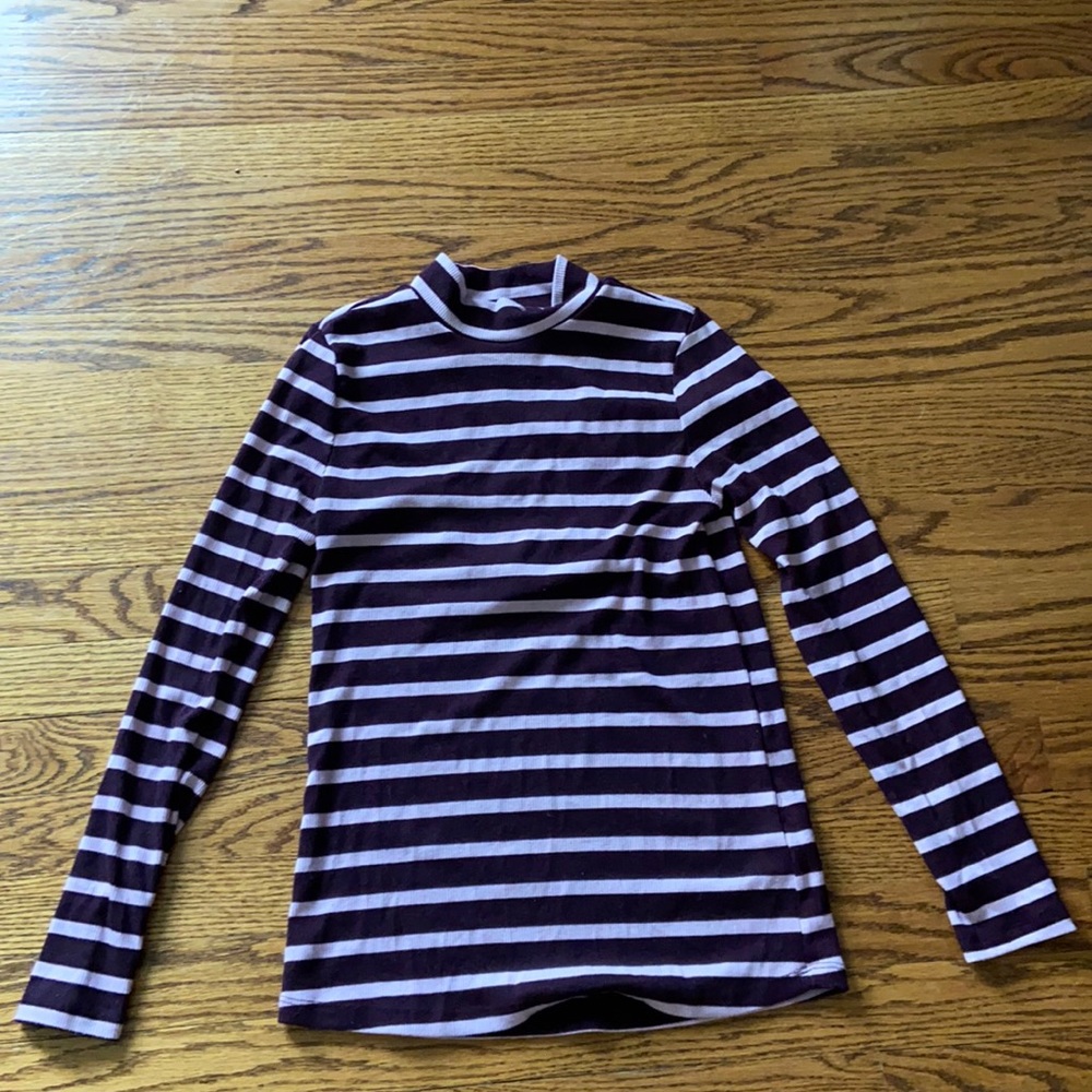 Old navy turtleneck